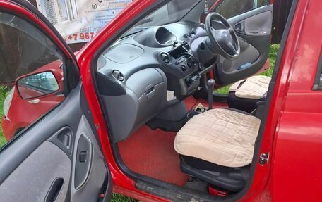 Toyota Vitz, 2000 год, 310 000 рублей, 5 фотография