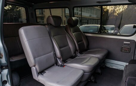 Toyota HiAce H100, 2002 год, 1 000 000 рублей, 9 фотография