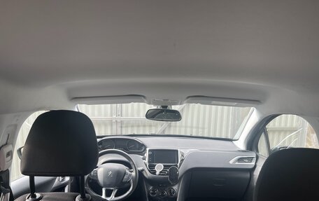 Peugeot 2008 II, 2016 год, 1 195 000 рублей, 6 фотография