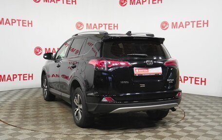 Toyota RAV4, 2018 год, 1 970 000 рублей, 7 фотография