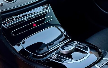 Mercedes-Benz E-Класс, 2017 год, 1 950 000 рублей, 9 фотография