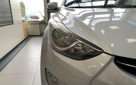 Hyundai Avante, 2011 год, 850 000 рублей, 5 фотография