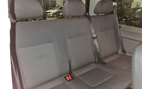 Volkswagen Caravelle T5, 2012 год, 1 835 000 рублей, 13 фотография