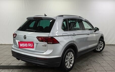 Volkswagen Tiguan II, 2017 год, 1 850 000 рублей, 2 фотография