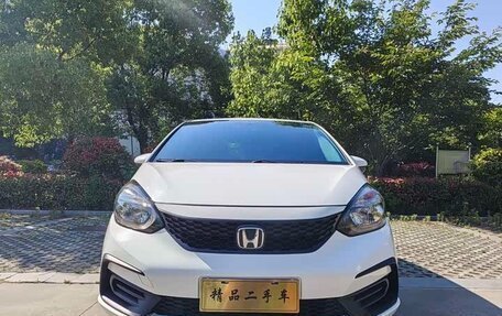 Honda Fit, 2022 год, 1 300 000 рублей, 2 фотография