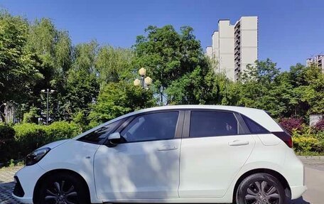 Honda Fit, 2022 год, 1 300 000 рублей, 4 фотография