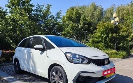 Honda Fit, 2022 год, 1 300 000 рублей, 3 фотография