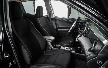 Toyota RAV4, 2017 год, 2 699 000 рублей, 8 фотография