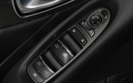 Infiniti Q50 I рестайлинг, 2016 год, 1 790 000 рублей, 12 фотография