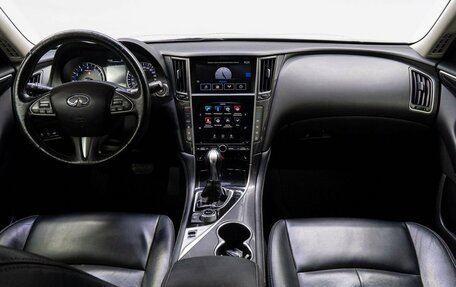Infiniti Q50 I рестайлинг, 2016 год, 1 790 000 рублей, 19 фотография