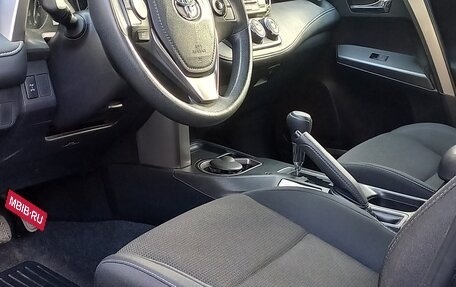 Toyota RAV4, 2016 год, 2 050 000 рублей, 8 фотография