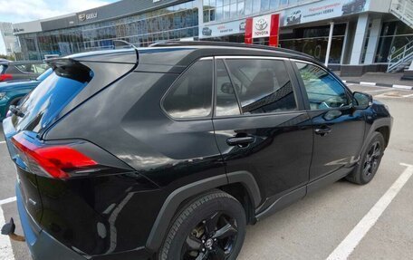 Toyota RAV4, 2021 год, 3 650 000 рублей, 6 фотография