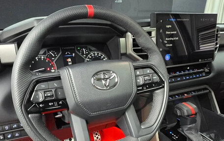 Toyota Tundra, 2022 год, 7 600 000 рублей, 7 фотография