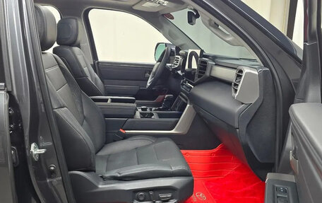 Toyota Tundra, 2022 год, 7 600 000 рублей, 4 фотография
