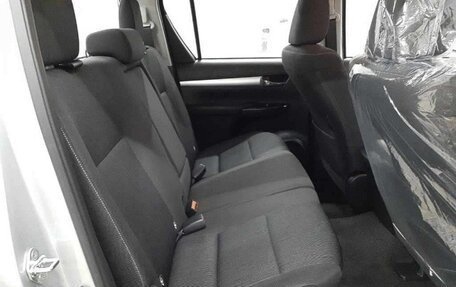 Toyota Hilux VIII, 2026 год, 4 670 000 рублей, 9 фотография
