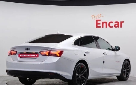 Chevrolet Malibu IX, 2022 год, 1 600 000 рублей, 2 фотография