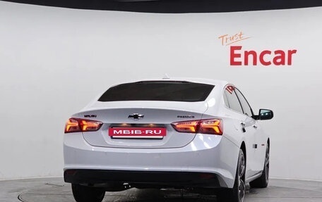 Chevrolet Malibu IX, 2022 год, 1 600 000 рублей, 4 фотография