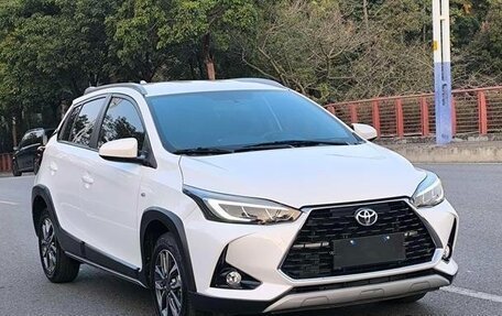 Toyota Yaris XP150 рестайлинг, 2023 год, 1 400 000 рублей, 3 фотография