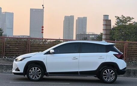 Toyota Yaris XP150 рестайлинг, 2023 год, 1 400 000 рублей, 4 фотография