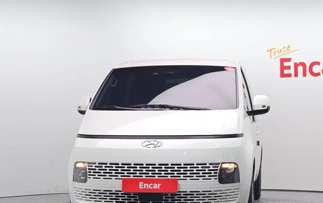 Hyundai Staria, 2024 год, 3 400 000 рублей, 3 фотография