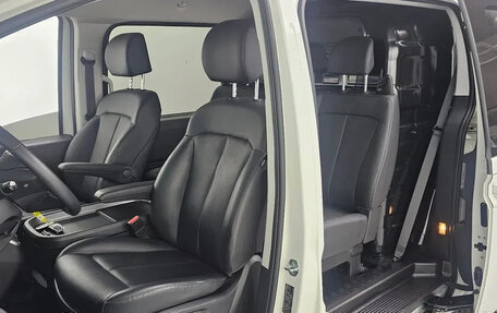 Hyundai Staria, 2024 год, 3 400 000 рублей, 11 фотография