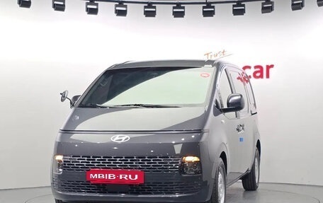 Hyundai Staria, 2025 год, 3 550 000 рублей, 2 фотография