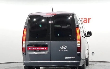 Hyundai Staria, 2025 год, 3 900 000 рублей, 4 фотография