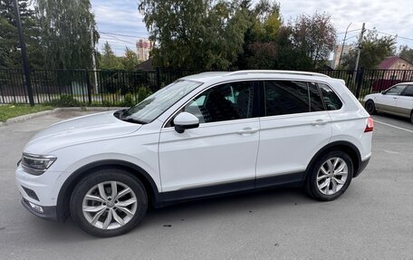 Volkswagen Tiguan II, 2017 год, 1 800 000 рублей, 1 фотография