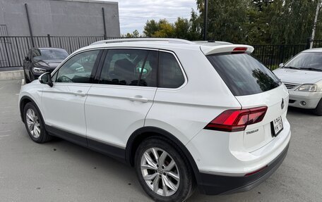 Volkswagen Tiguan II, 2017 год, 1 800 000 рублей, 4 фотография