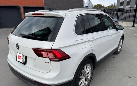 Volkswagen Tiguan II, 2017 год, 1 800 000 рублей, 6 фотография
