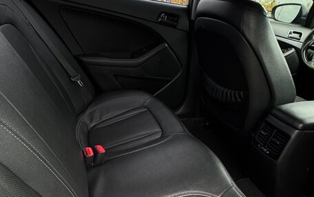 KIA K5 I рестайлинг, 2012 год, 1 300 000 рублей, 24 фотография
