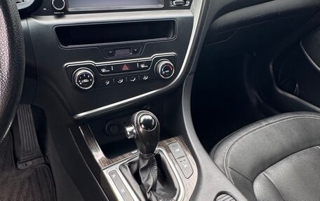 KIA K5 I рестайлинг, 2012 год, 1 300 000 рублей, 23 фотография