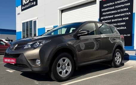 Toyota RAV4, 2014 год, 2 300 000 рублей, 3 фотография
