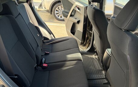 Toyota RAV4, 2014 год, 2 300 000 рублей, 12 фотография