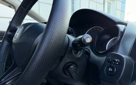 Honda Fit III, 2012 год, 897 000 рублей, 11 фотография