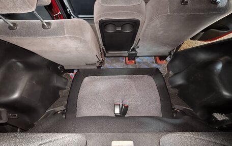 Toyota Corolla Spacio II, 2003 год, 491 200 рублей, 27 фотография