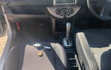 Nissan Note II рестайлинг, 2009 год, 550 000 рублей, 18 фотография