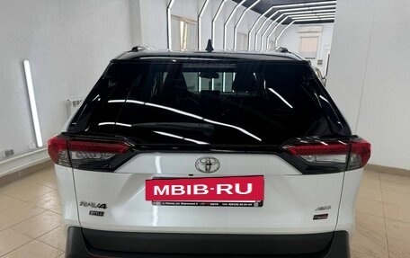 Toyota RAV4, 2020 год, 4 198 000 рублей, 6 фотография