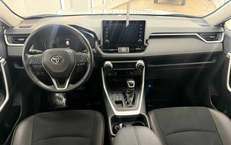 Toyota RAV4, 2020 год, 4 198 000 рублей, 19 фотография