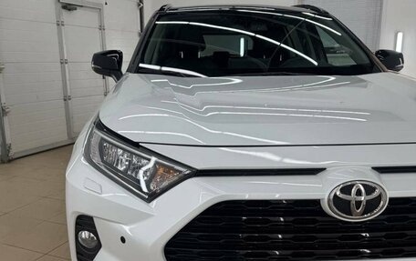Toyota RAV4, 2020 год, 4 198 000 рублей, 10 фотография
