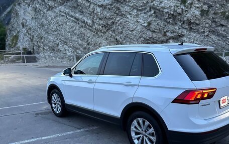 Volkswagen Tiguan II, 2017 год, 1 850 000 рублей, 3 фотография