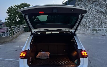 Volkswagen Tiguan II, 2017 год, 1 850 000 рублей, 8 фотография