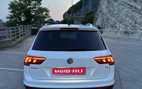 Volkswagen Tiguan II, 2017 год, 1 850 000 рублей, 6 фотография