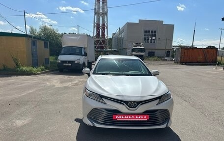 Toyota Camry, 2018 год, 1 620 000 рублей, 5 фотография