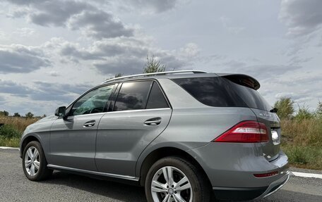 Mercedes-Benz M-Класс, 2012 год, 2 950 000 рублей, 2 фотография