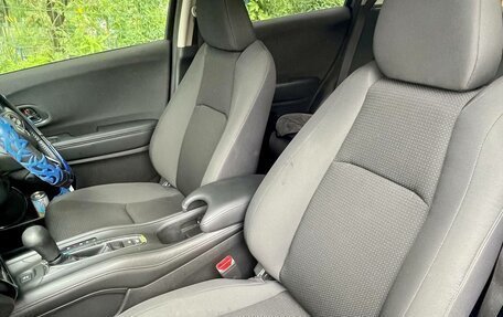 Honda Vezel, 2018 год, 1 850 000 рублей, 10 фотография