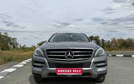 Mercedes-Benz M-Класс, 2012 год, 2 950 000 рублей, 4 фотография