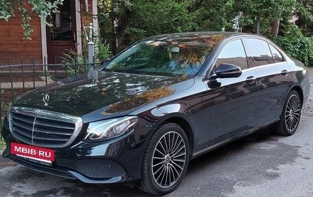 Mercedes-Benz E-Класс, 2019 год, 3 700 000 рублей, 3 фотография