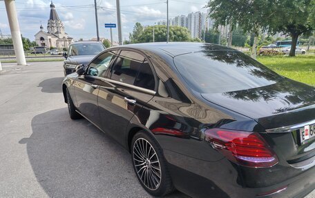 Mercedes-Benz E-Класс, 2019 год, 3 700 000 рублей, 14 фотография