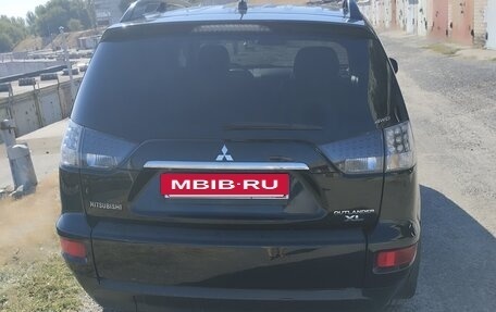 Mitsubishi Outlander III рестайлинг 3, 2011 год, 1 500 000 рублей, 4 фотография